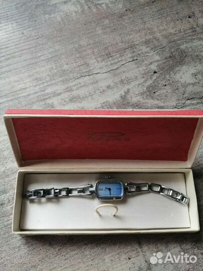 Часы женские луч СССР