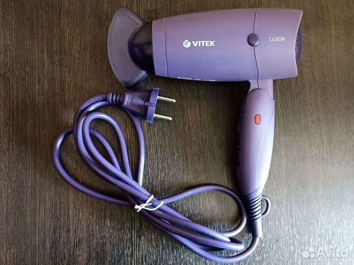 Дорожный фен Vitek VT-1325 со складной ручкой