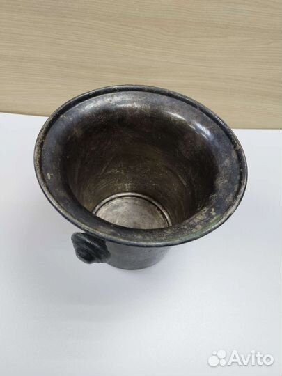 Антикварное ведёрко для шампанского