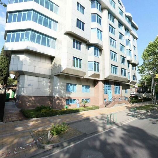 4-к. квартира, 160 м², 3/7 эт.