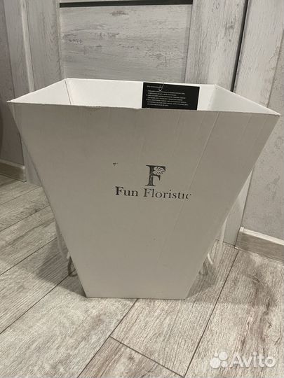Коробка для цветов большая