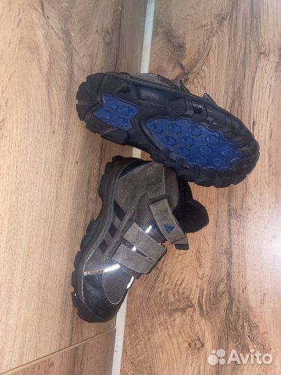 Кроссовки ботинки adidas