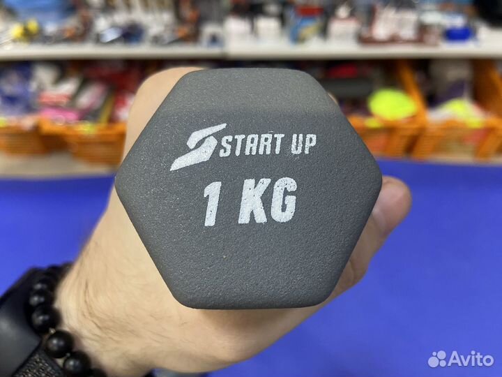 Гантель неопреновая Start Up HD1201 1кг