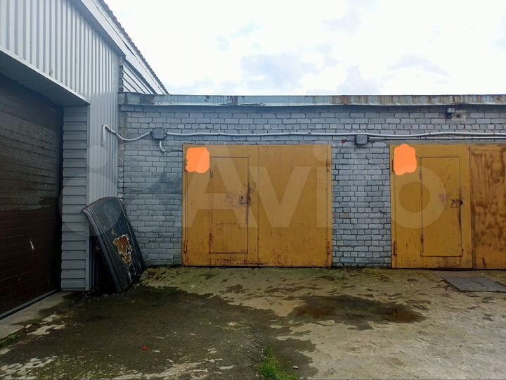 Гараж, > 30 м²