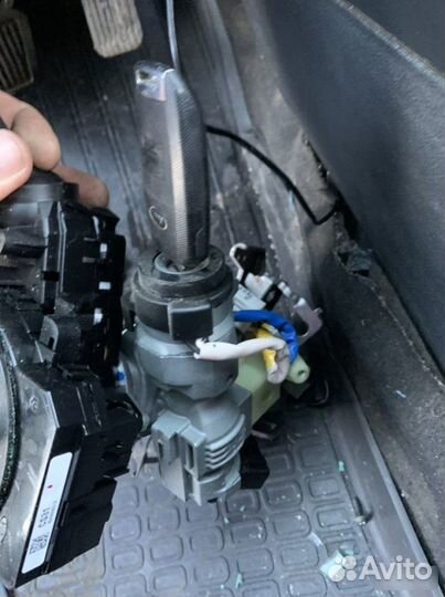 Замок зажигания Kia Rio 4