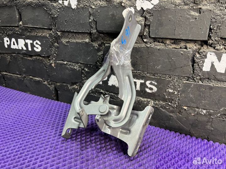 Петля капота Nissan X-Trail NT31-211631 MR20DE