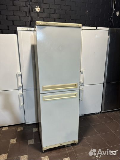 Холодильник б/у Stinol 103