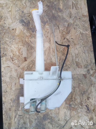 Бачок омывателя с насосамм икстрейл т30