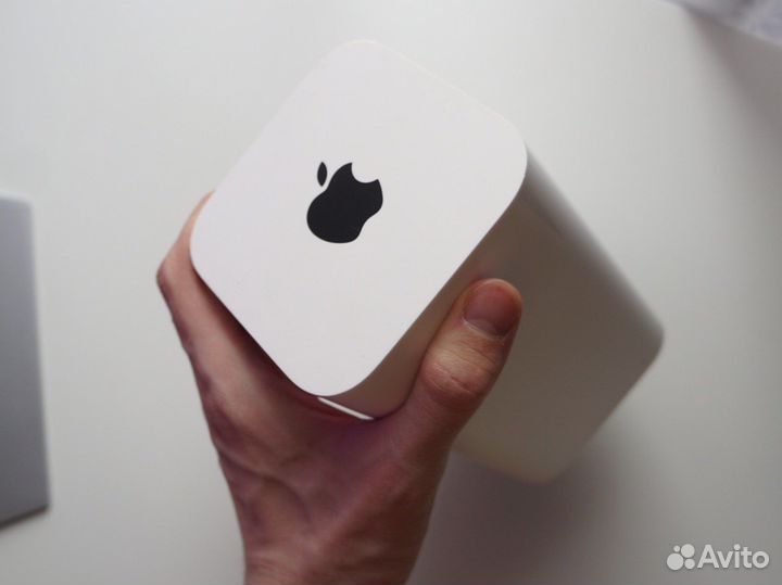 Apple AirPort Extreme США (me918ll/A)
