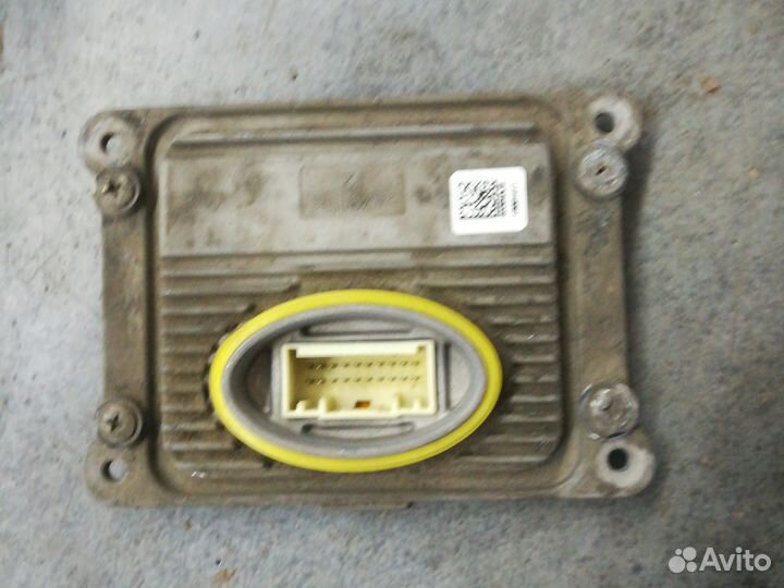 Блок управления фарой Genesis G80