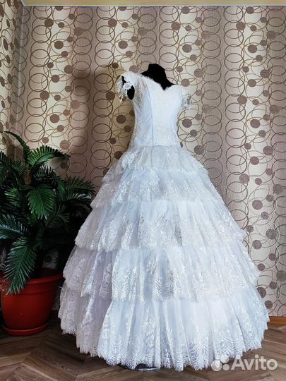 Свадебное платье 46 48 новое