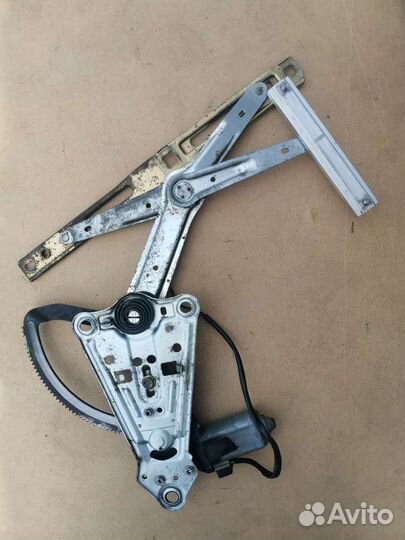 Мерседес W124 купе - элстподьемники Передние