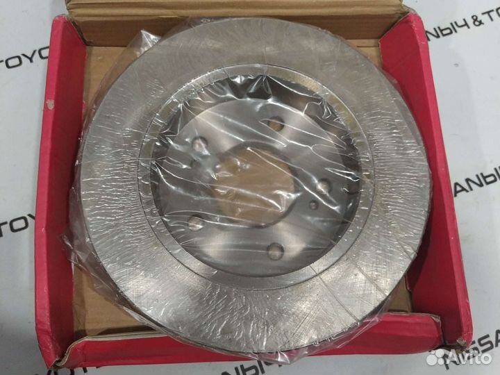 Диск тормозной задний на Nissan Primera P12