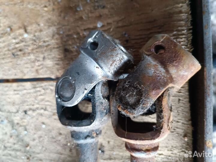 Карданчик рулевой Киа Спектра