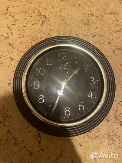 Часы настенные rewa quartz