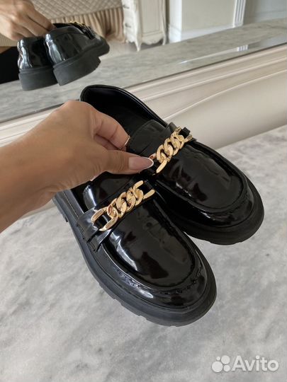 Кожаные туфли Zara оригинал 34р бу