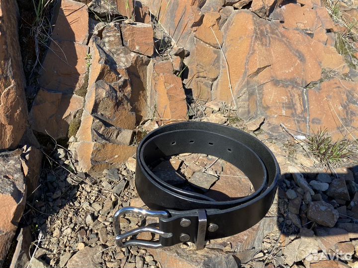 Мужской кожаный ремень ручной работы