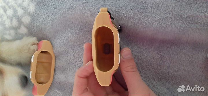 Беспроводные наушники и чехол