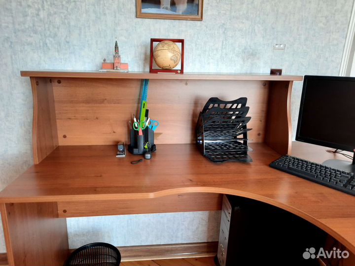 Стол компьютерный угловой письменный офисный 2 шт