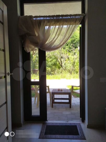 2-к. квартира, 52 м², 1/4 эт.