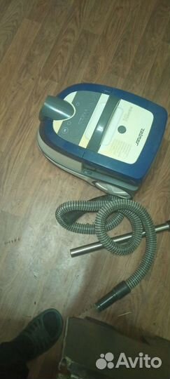 Моющий пылесос zelmer