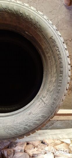 Nokian Tyres Hakkapeliitta 9 SUV 215/65 R16