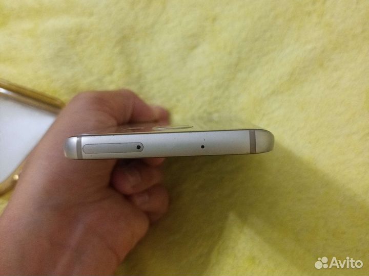 Телефон Samsung galaxy s7