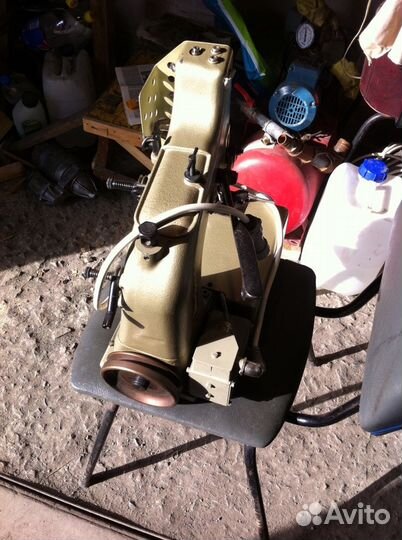 Промышленная швейная машина