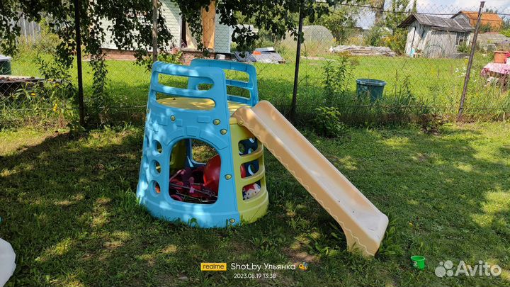 Детский игровой центр с горкой