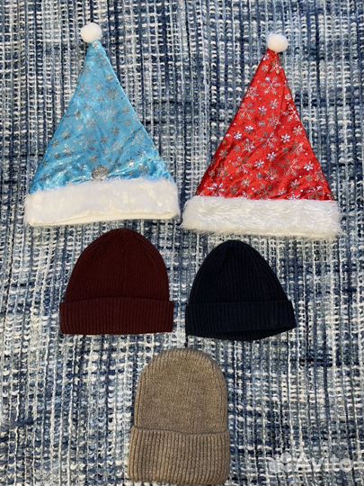 Набор из 3 шапок и 2 новогодних колпаков