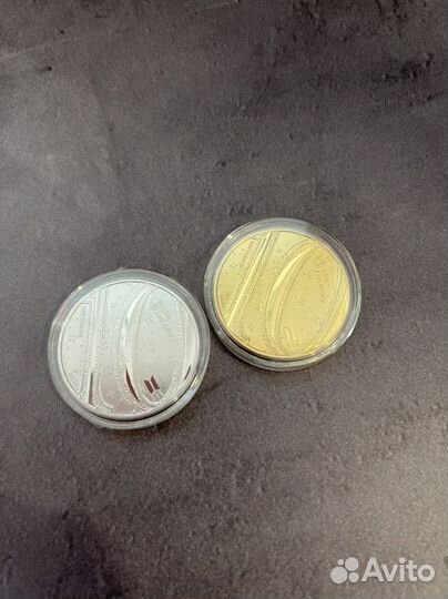 Коллекционная монета юбилей бтс BTS