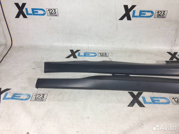 Комплект порогов Volkswagen Golf 7 R20