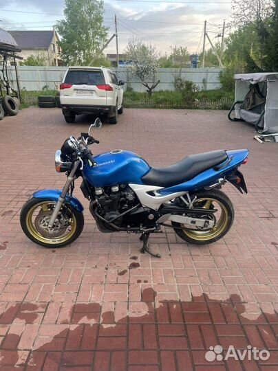 Kawasaki zr7
