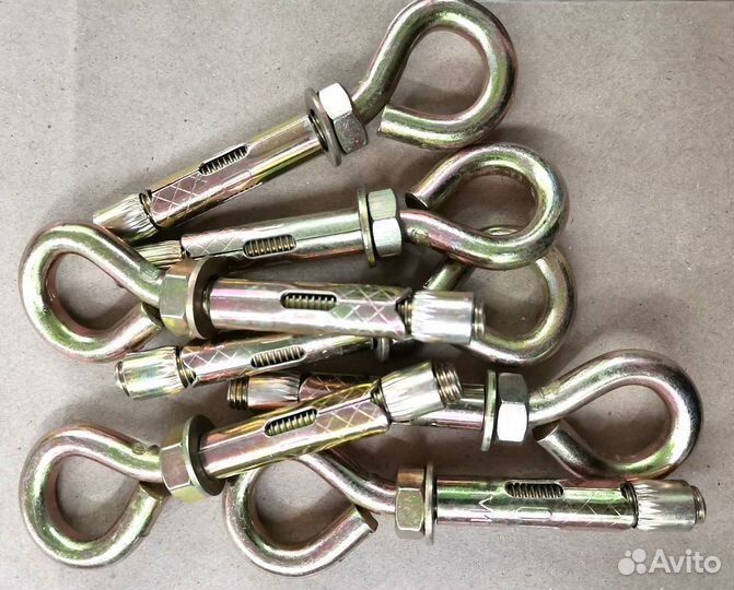 Анкерный болт с кольцом