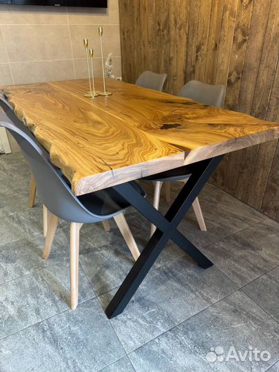 Стол из массива карагача