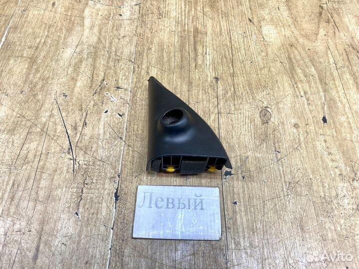 Накладка зеркала внутренняя левая Kia Rio 2 05-11г