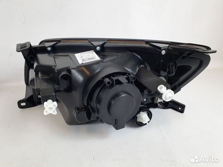 Фара Лада Гранта правая с ресничками