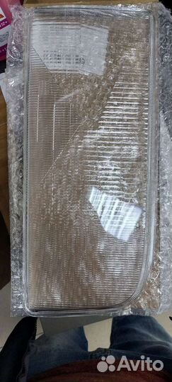 Стекло фары Mercedes Actros mp1 правое