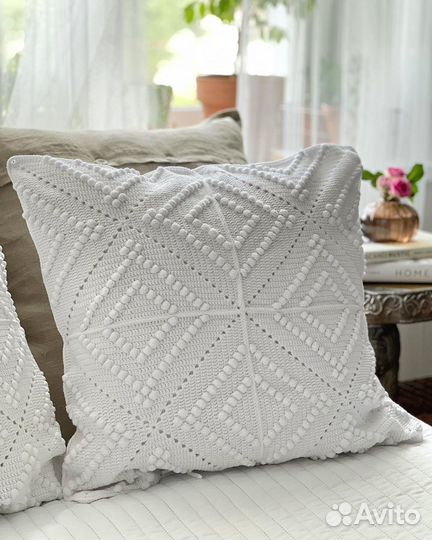 Чехол на декоративную подушку. Ручная работа