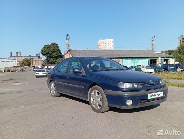 Renault Laguna 2.0 МТ, 2000, 370 000 км