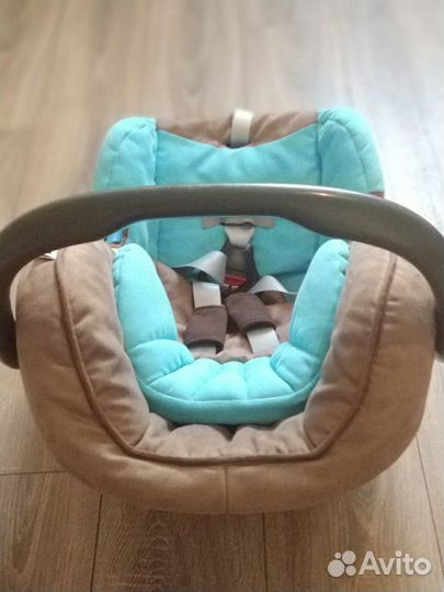 Детское автокресло Romer Baby Safe с базой Britax