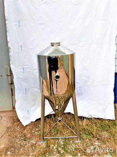 Цкт 40 л из нержавейки с горловиной на 8 