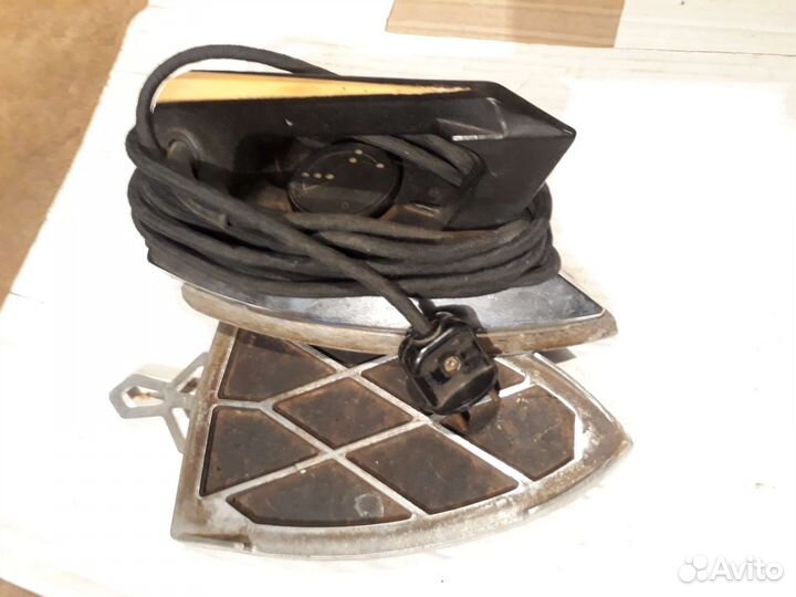 Утюг с подставкой СССР