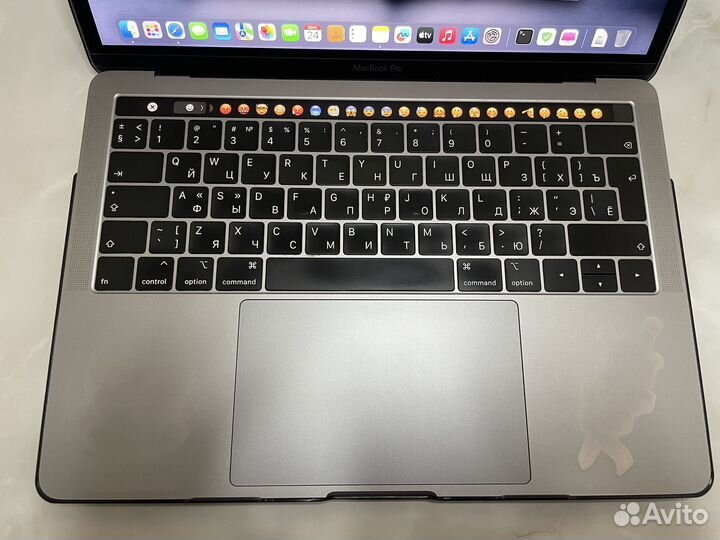 Macbook pro 13 2019 i5 8/256 touchbar