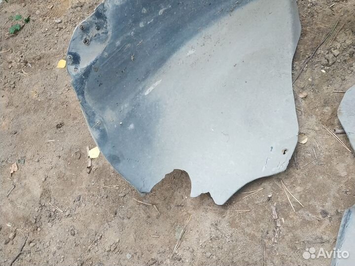 Подрылки передние пассат б6