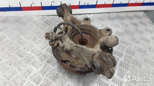 Ступица задняя правая land rover discovery 3 (FML2