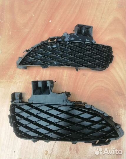 Решётки, заглушки в туманки Mazda3 BK