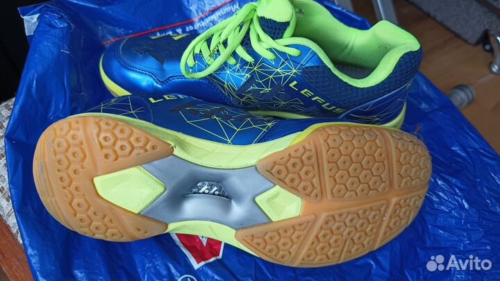 Кроссовки для бадминтона lefus