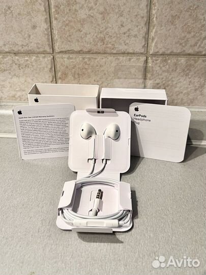 Проводные наушники Apple EarPods с 3.5мм разъёмом