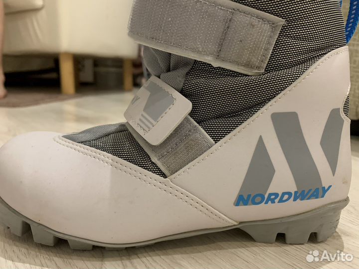 Лыжные ботинки размер 34